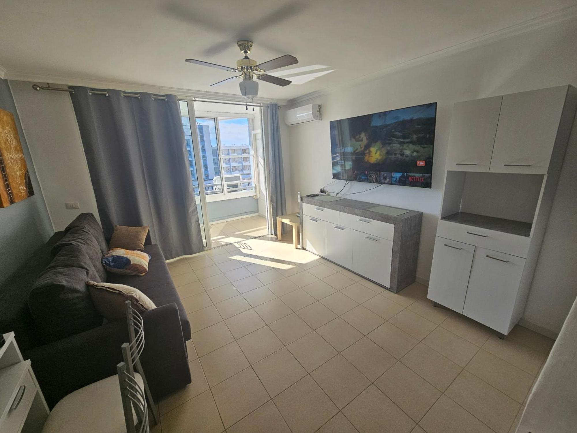 Cozy Studio, Aircon And 3 Pools 圣米格尔德阿沃纳 外观 照片