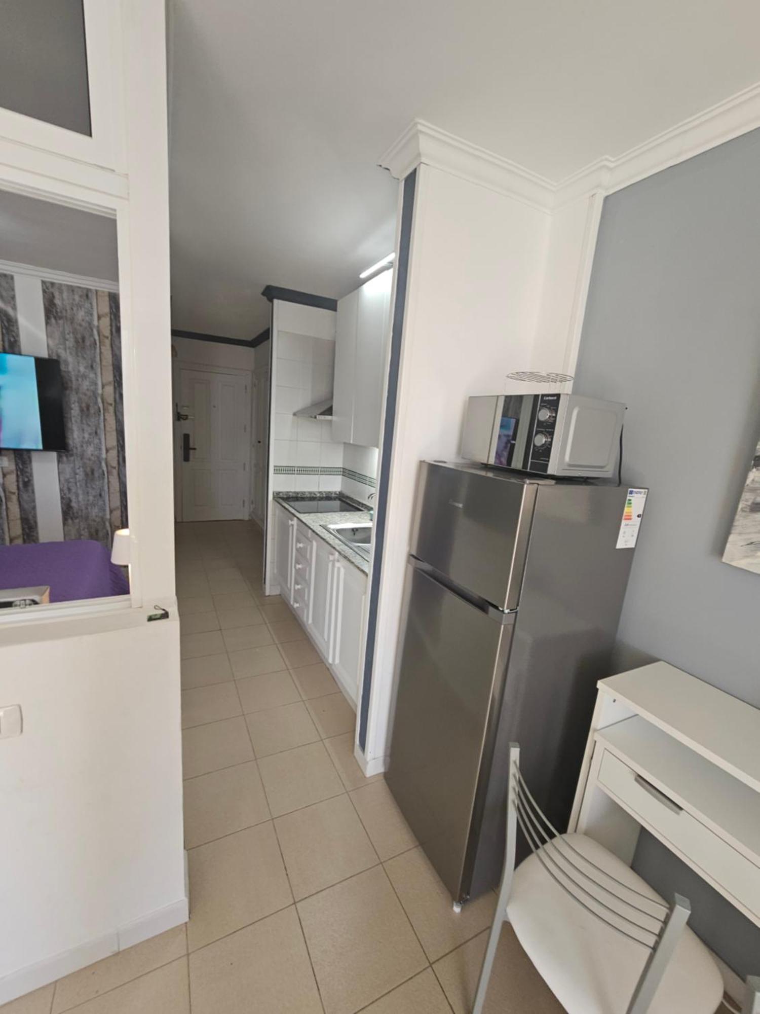 Cozy Studio, Aircon And 3 Pools 圣米格尔德阿沃纳 外观 照片
